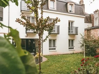 *** Апарт-отель Terres De France - Appart'Hotel Quimper Bretagne Франция