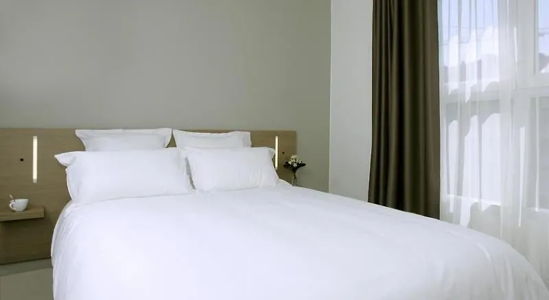 Terres De France - Appart'Hotel Quimper Bretagne Франция