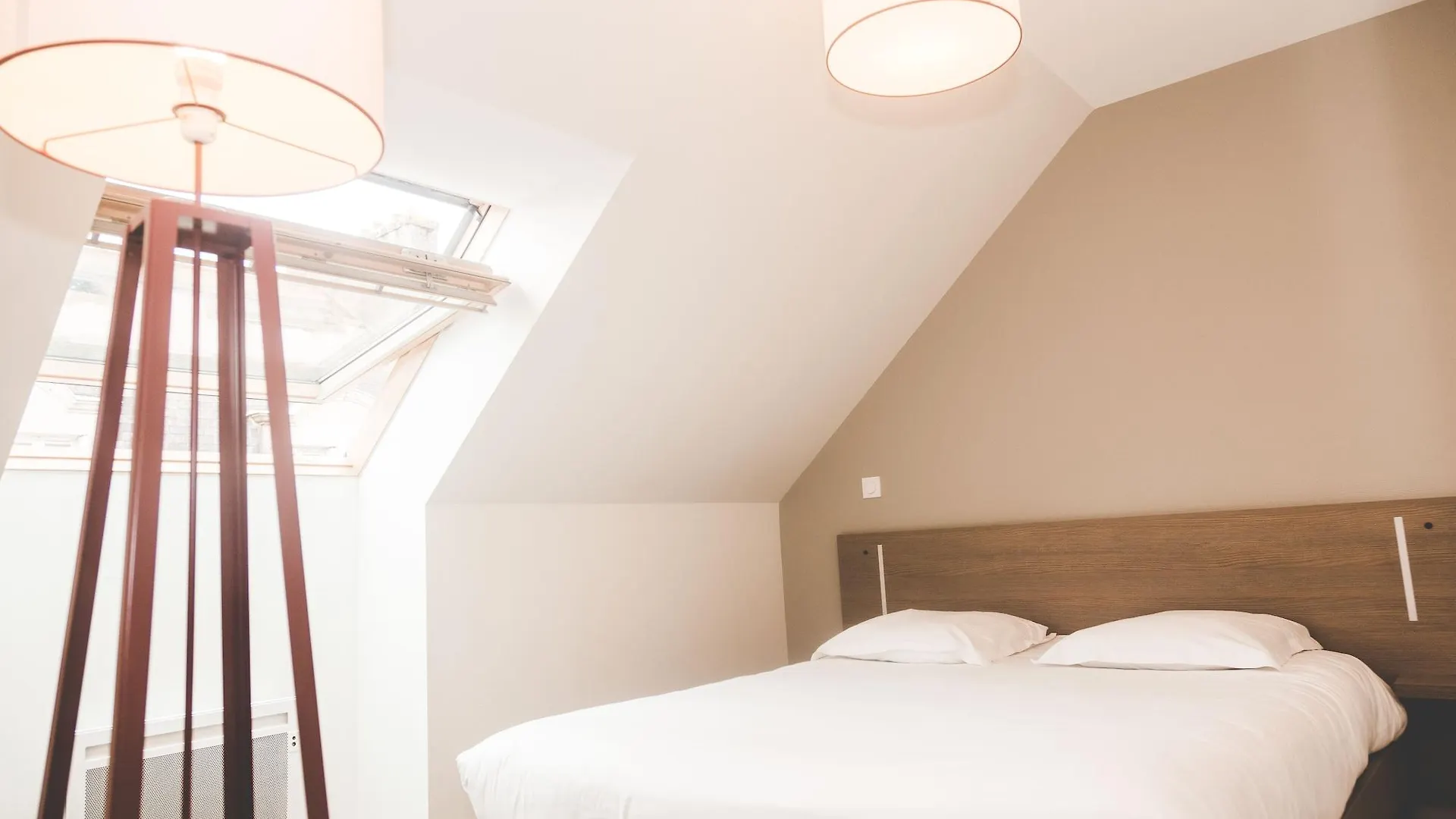 *** Aparthotel Terres De France - Appart'Hotel Quimper Bretagne France