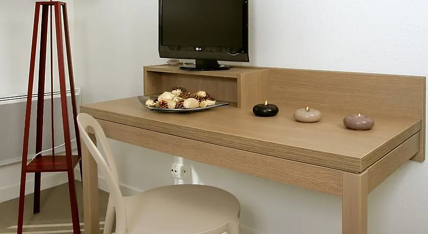 Terres De France - Appart'Hotel Quimper Bretagne