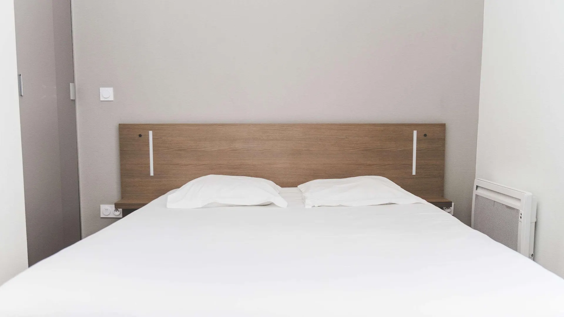 Terres De France - Appart'Hotel Quimper Bretagne