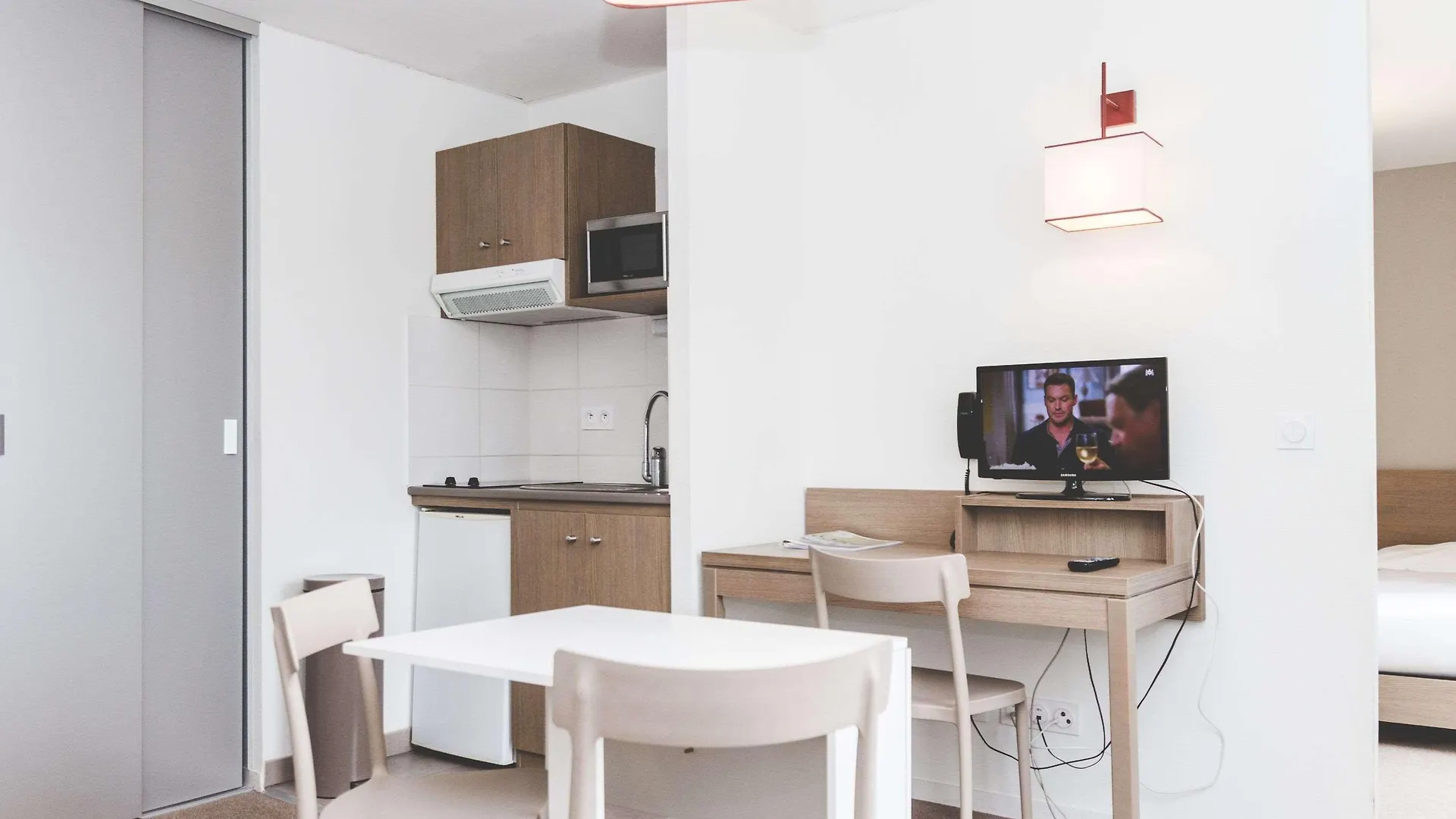 Terres De France - Appart'Hotel Quimper Bretagne