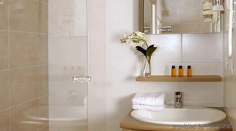 *** Aparthotel Terres De France - Appart'Hotel Quimper Bretagne France