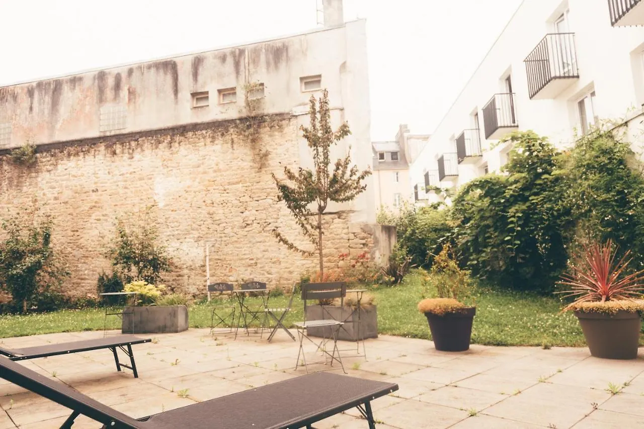 *** Aparthotel Terres De France - Appart'Hotel Quimper Bretagne France